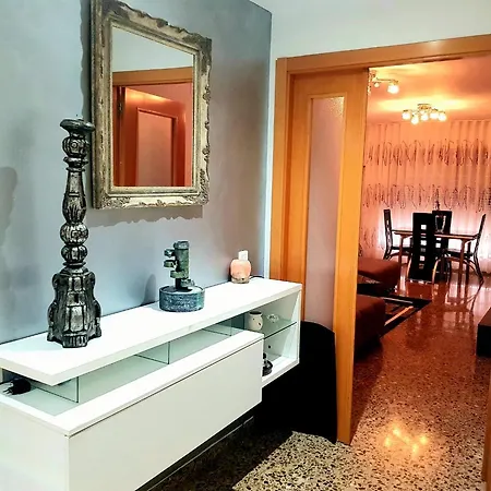 Apartment Piso Amplio De 3 Habitaciones, 2 Banos, Ascensor Y Parking *